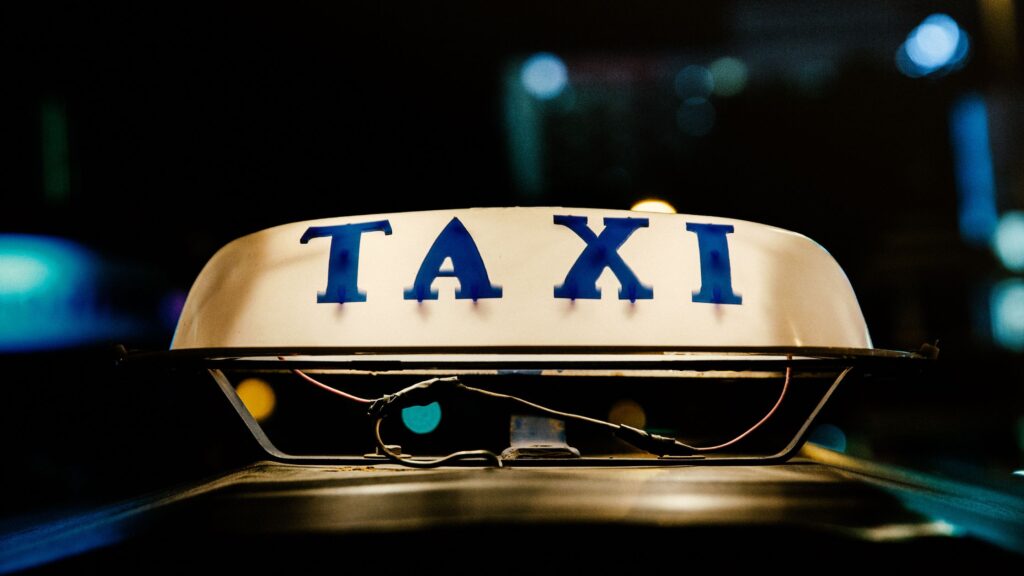 Melbourne airport taxi fare